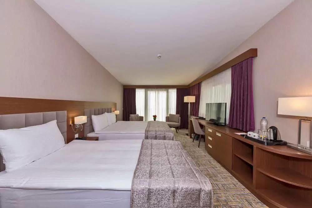Land Park 4* Istanboel